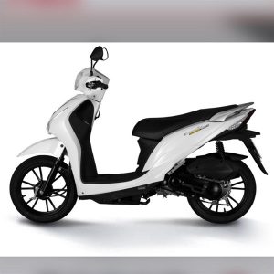 CANDY HERMOSA 50CC MÀU:TRẮNG ĐEN