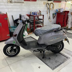 VESPA 50cc MÀU:XÁM