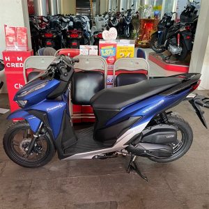 VARIO 125 - KHOÁ CHÌA - XUỐNG DÀN ÁO MÀU:XANH ĐEN NHÁM