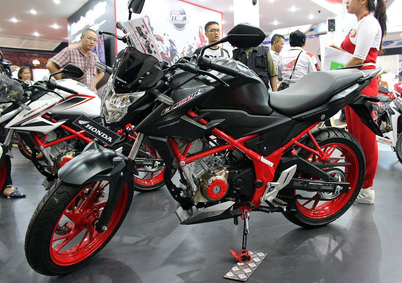CB150R
